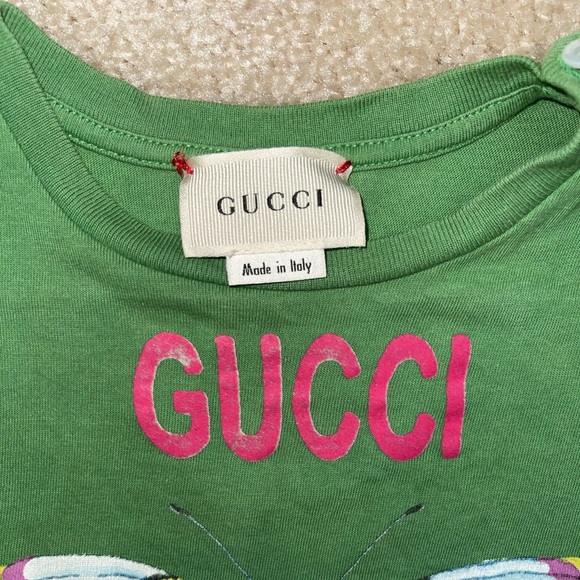 Gucci Tshirt SOLD! - Picture 3 of 5